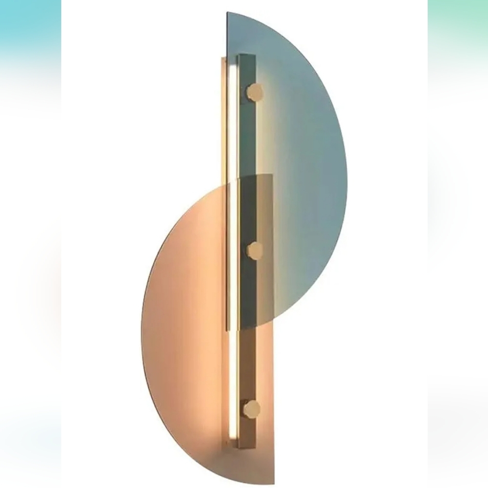 Art wall light